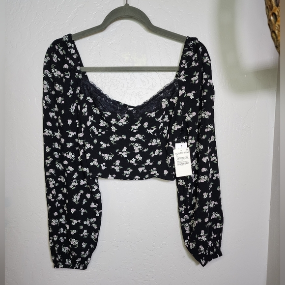 NEW BP Black Kasey Ditsy Floral Crop Size Small - Picture 10 of 10